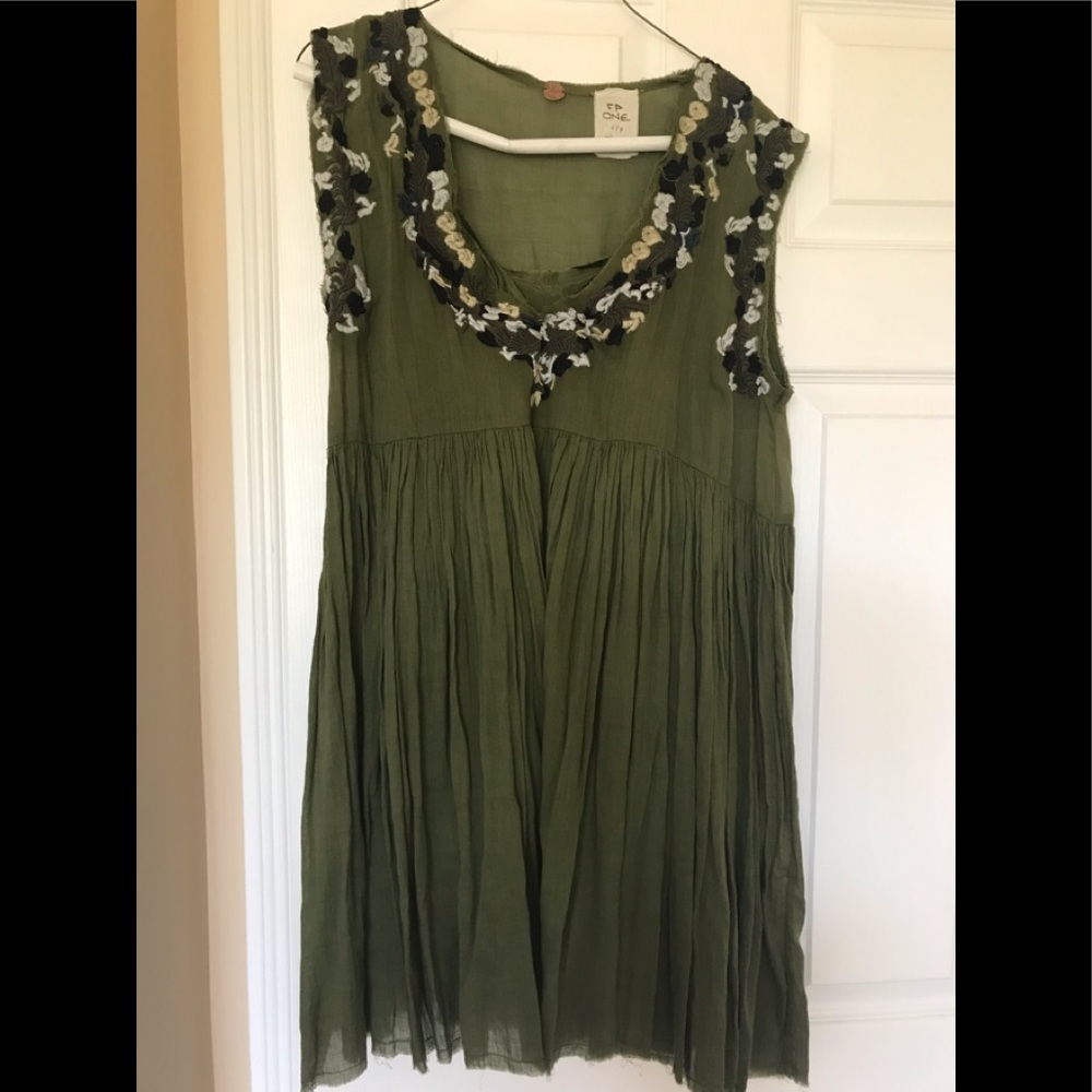 Free People tunic dress, green embroidered small